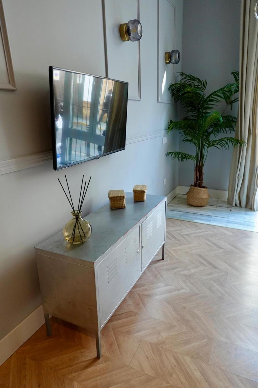 Peral Boutique Apartaments Seville Ngoại thất bức ảnh