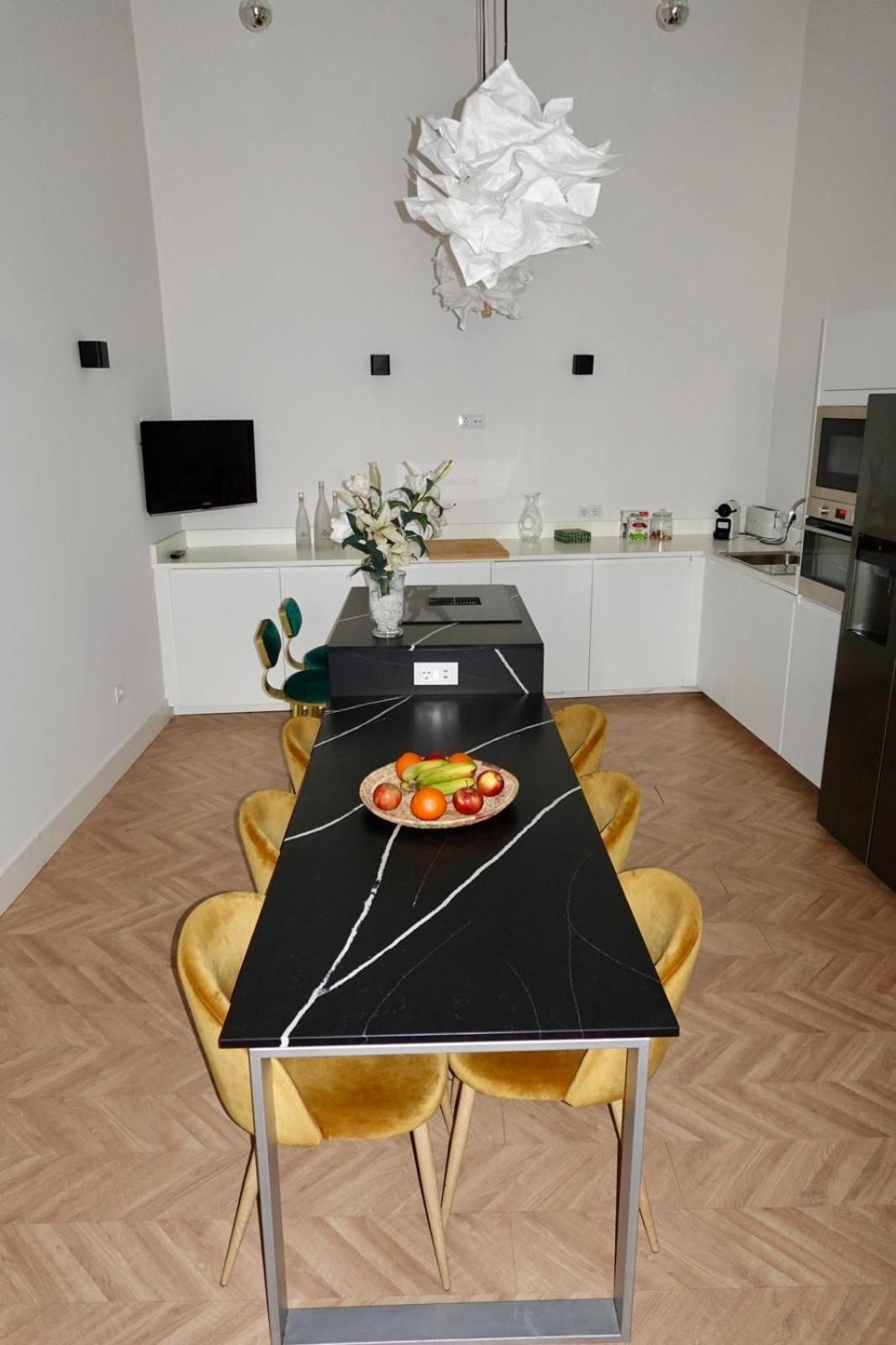 Peral Boutique Apartaments Seville Ngoại thất bức ảnh