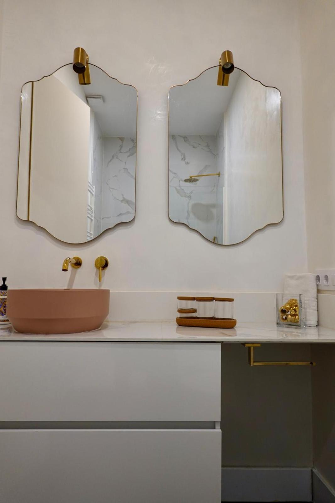 Peral Boutique Apartaments Seville Ngoại thất bức ảnh
