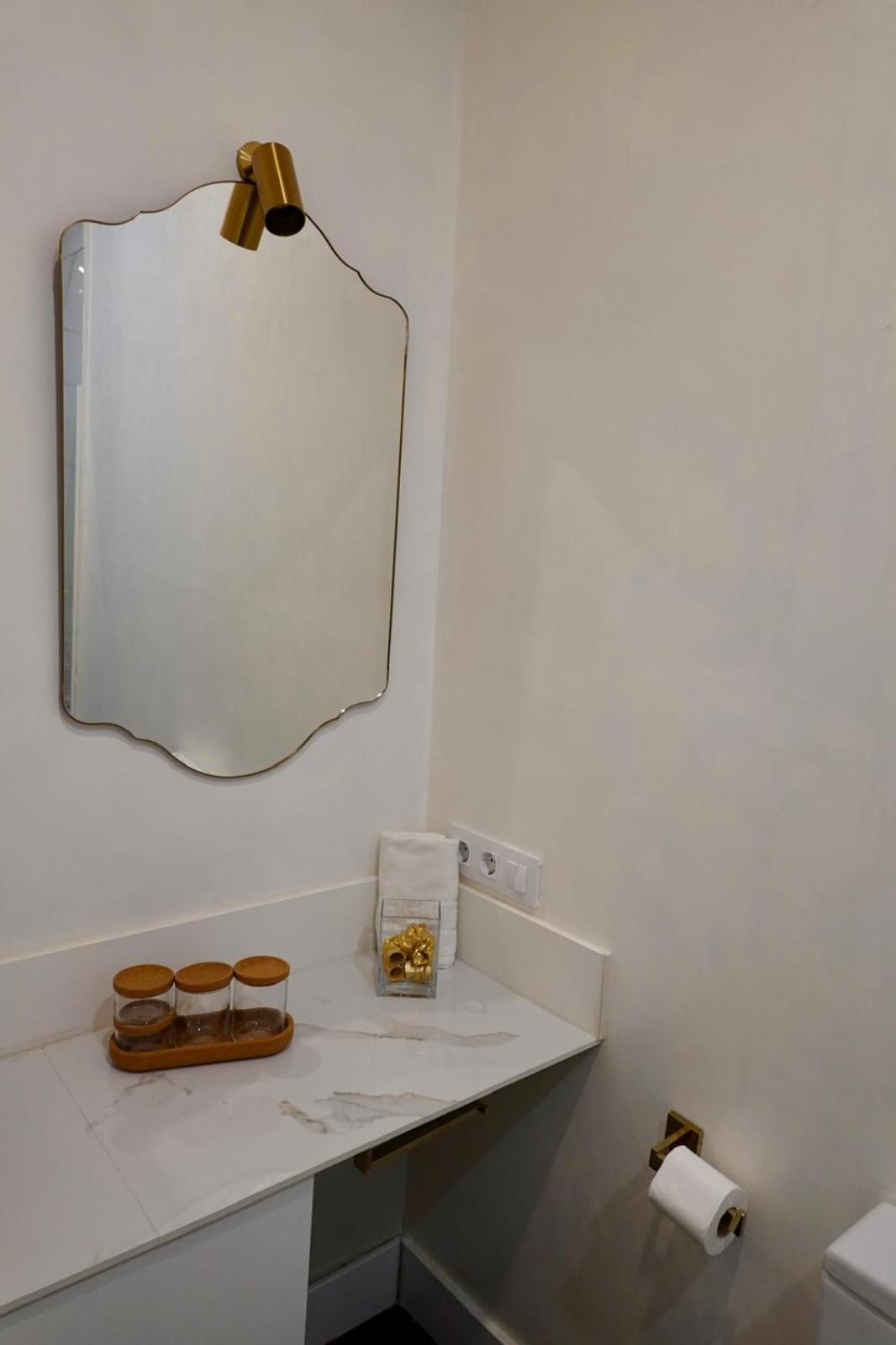 Peral Boutique Apartaments Seville Ngoại thất bức ảnh